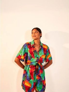 Farm Rio Painted Toucans Uni Button Down Size Medium - SHIRT ONLY